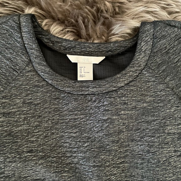 H&M blouse - Picture 2 of 2